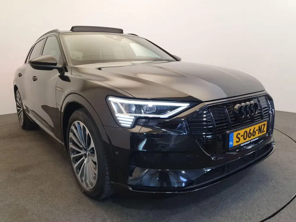 Audi e-tron 55 quattro S-Line 95 kWh Trekhaak uit 2020, foto 5
