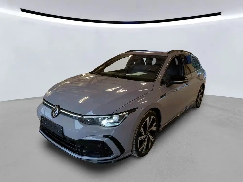 Volkswagen Golf 1.5 eTSI R-Line Pano I IQlight I Cam uit 2022, foto 2