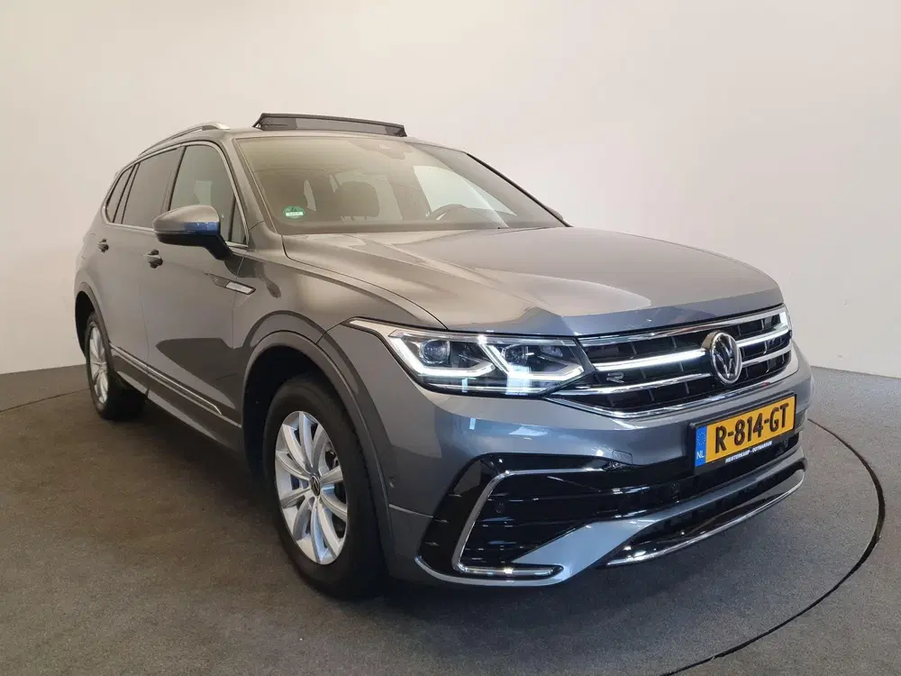 Volkswagen Tiguan Allspace 1.5 TSI R-Line Business+ 7p. Pano uit 2022, foto 2