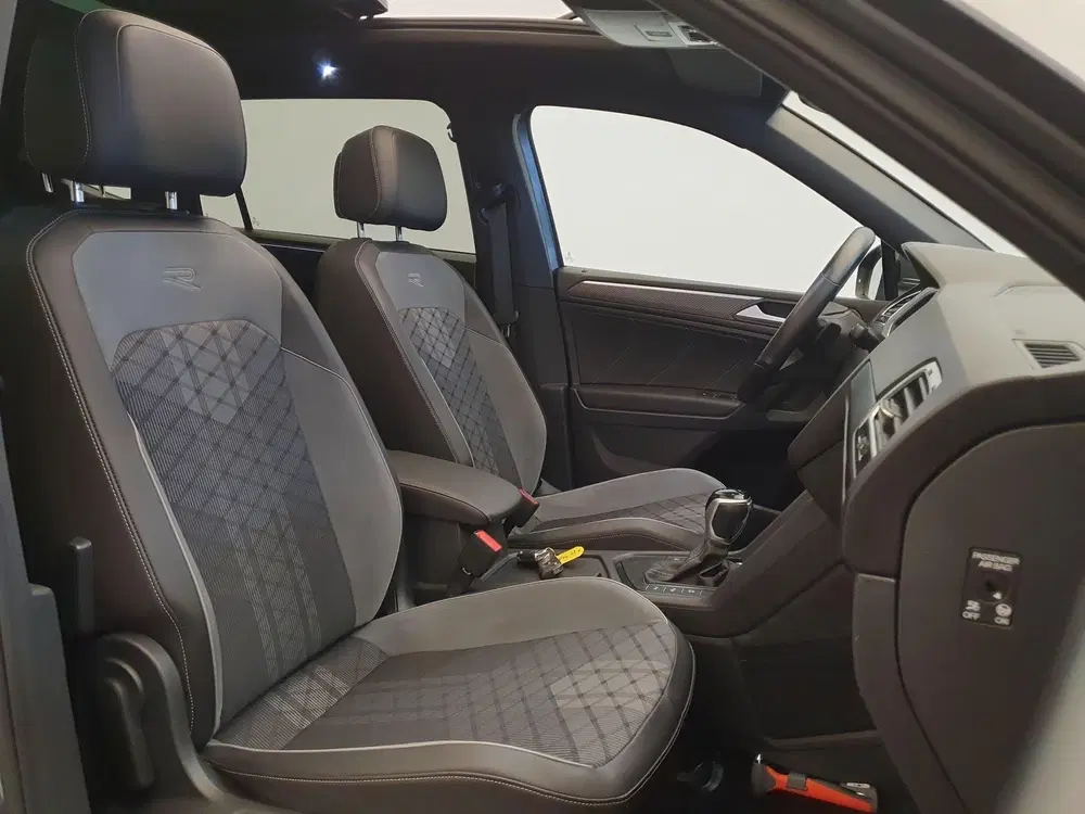Volkswagen Tiguan Allspace 1.5 TSI R-Line Business+ 7p. Pano uit 2022, foto 4
