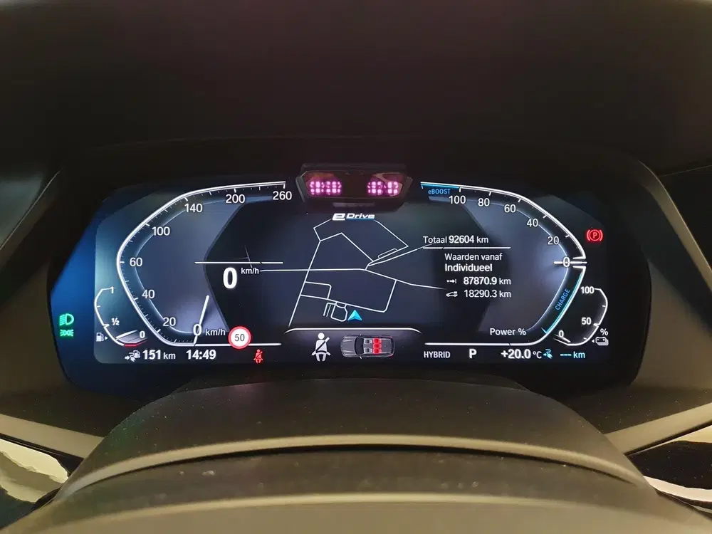 BMW X5 xDrive45e M-Sport High Executive Panoramad uit 2020, foto 13