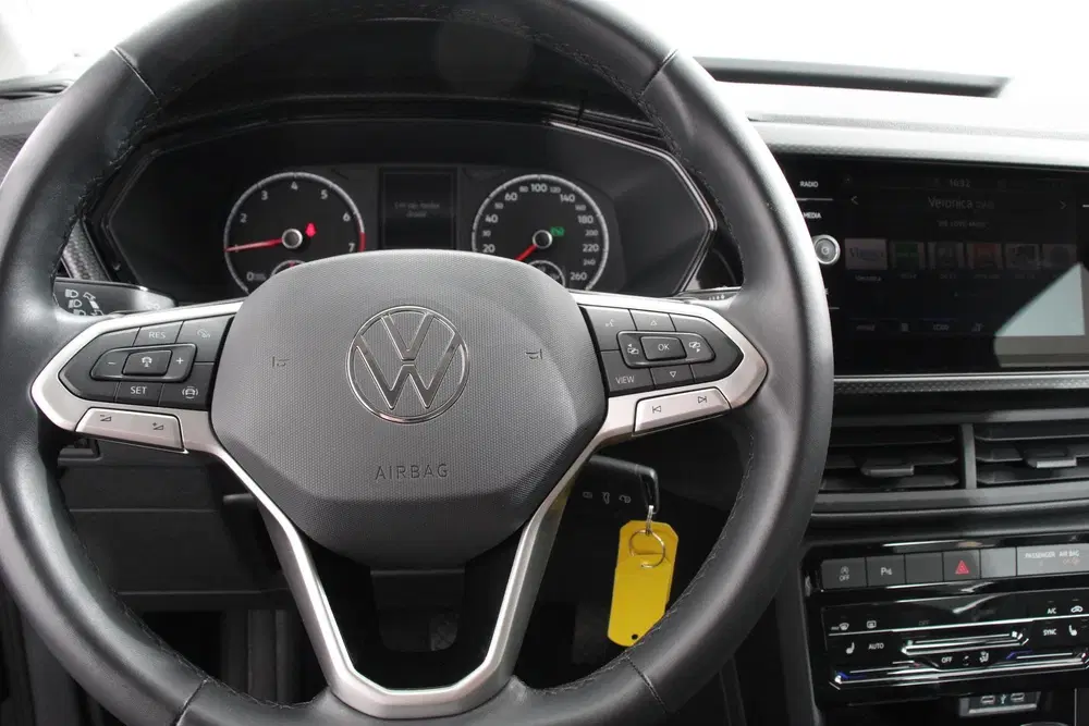 Volkswagen T-Cross 1.0 TSI 110pk DSG Life Navigatie Adaptive uit 2022, foto 13