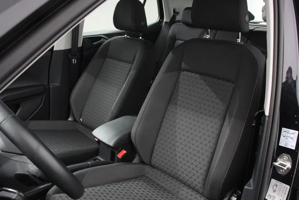 Volkswagen T-Cross 1.0 TSI 110pk DSG Life Navigatie Adaptive uit 2022, foto 9
