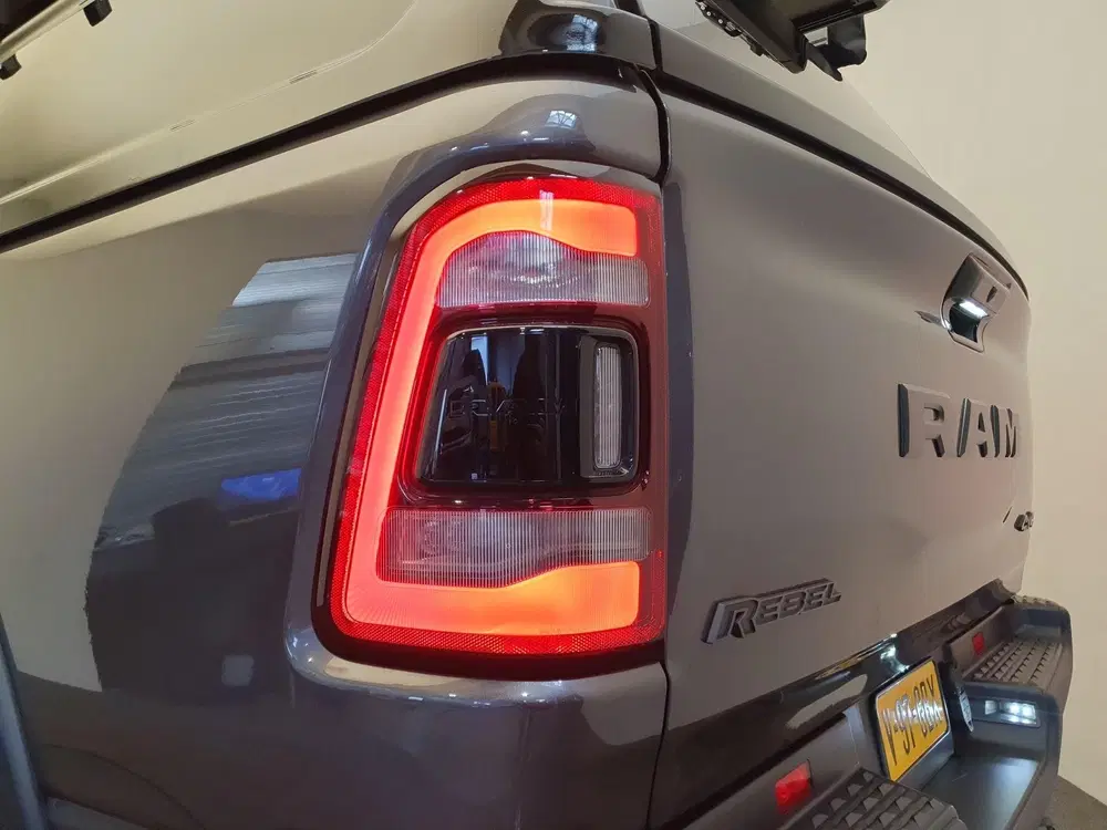 Dodge RAM Panorama dak uit 2024, foto 15