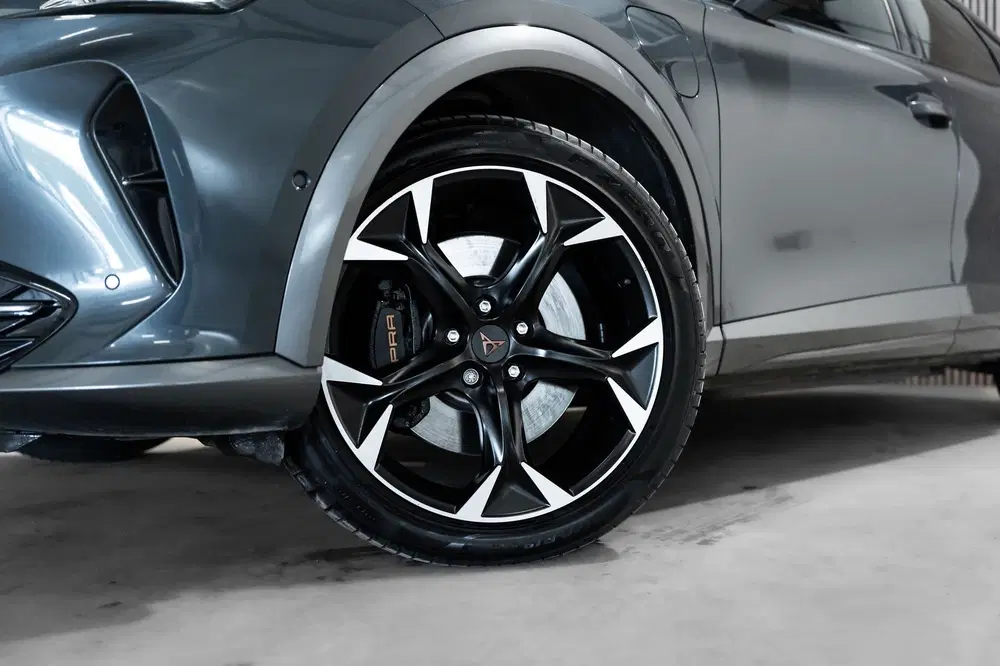 Cupra Formentor 1.4 e-Hybrid VZ Performance PANO LED CAMER uit 2026, foto 3