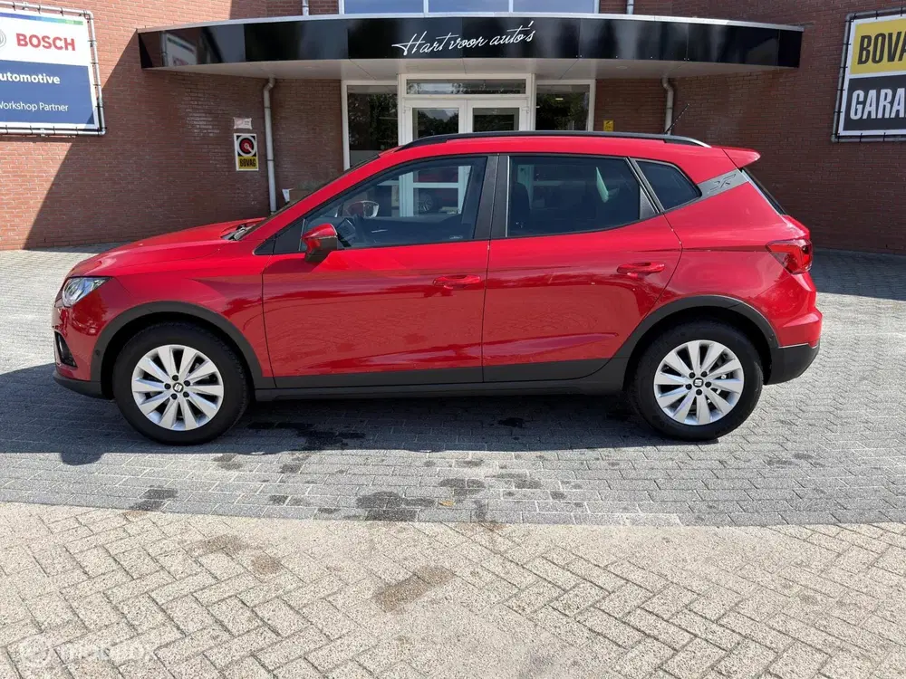 SEAT Arona 1.0 TSI Style Business Intense uit 2020, foto 2