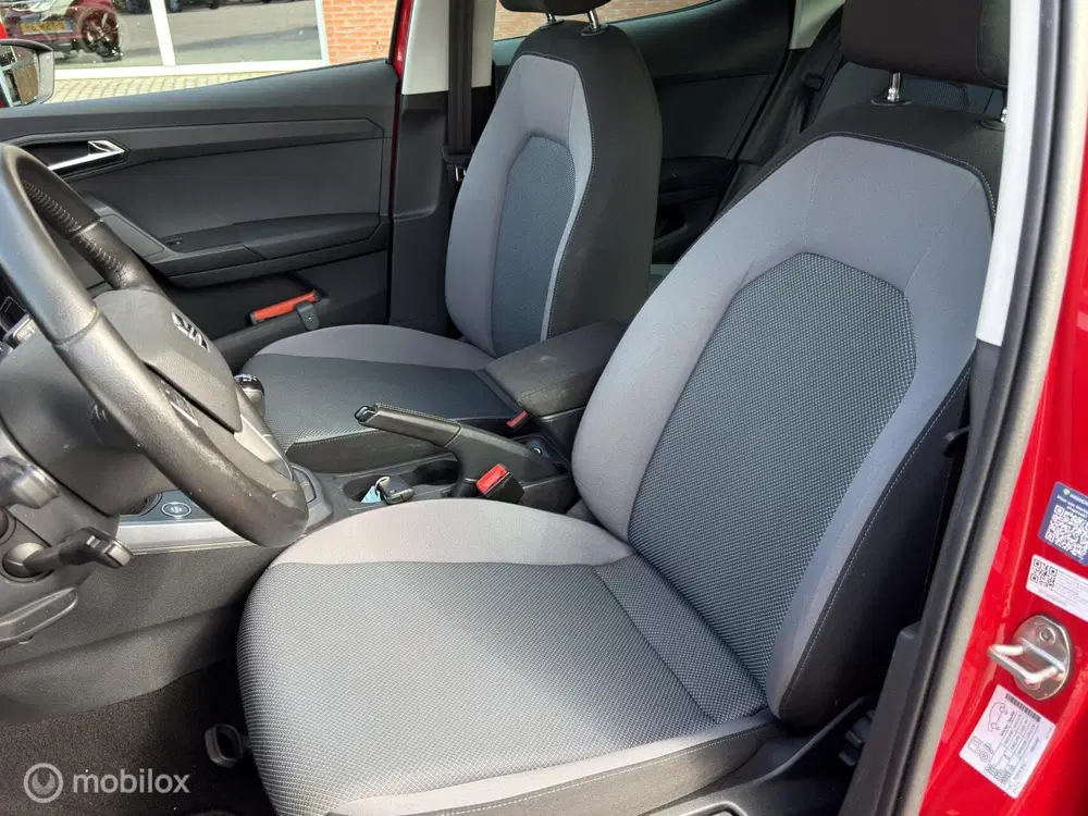 SEAT Arona 1.0 TSI Style Business Intense uit 2020, foto 7