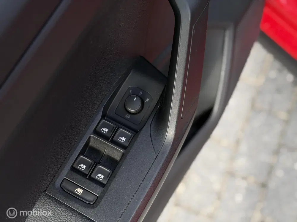 SEAT Arona 1.0 TSI Style Business Intense uit 2020, foto 8