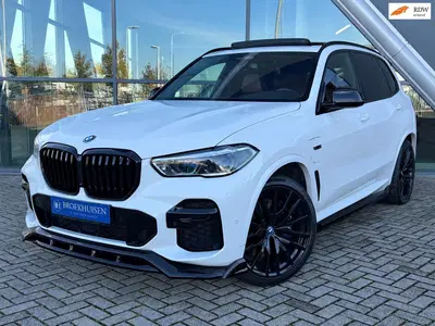BMW X5 XDrive45e High Executive M Sport 394pk Pan uit 2022