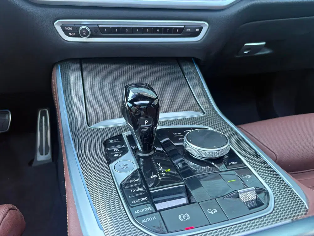 BMW X5 XDrive45e High Executive M Sport 394pk Pan uit 2022, foto 11
