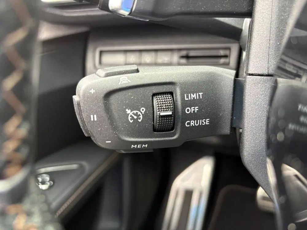 Peugeot 3008 1.2 PureTech GT-Line Pano uit 2022, foto 14