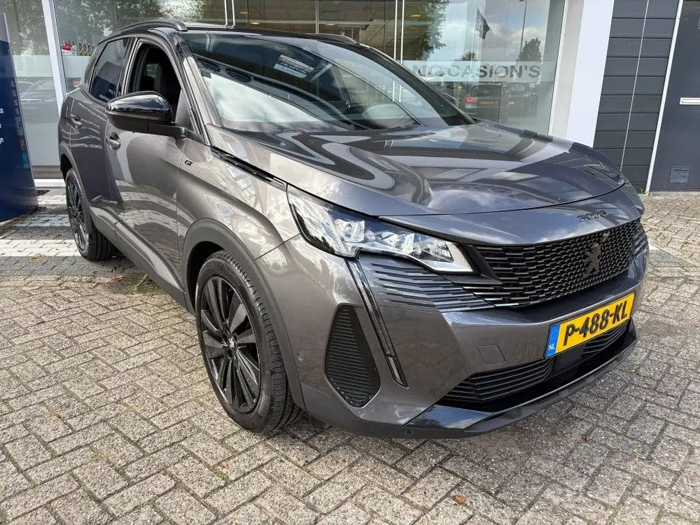 Peugeot 3008 1.2 PureTech GT-Line Pano uit 2022, foto 2
