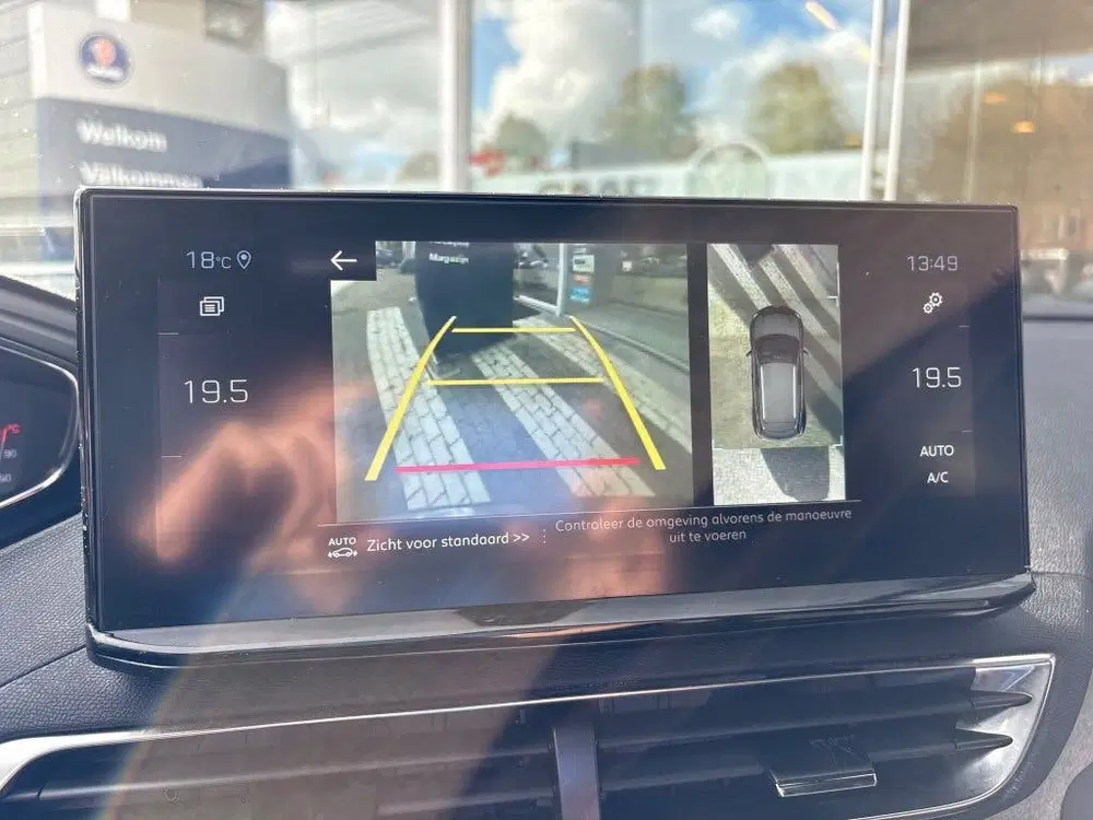 Peugeot 3008 1.2 PureTech GT-Line Pano uit 2022, foto 9