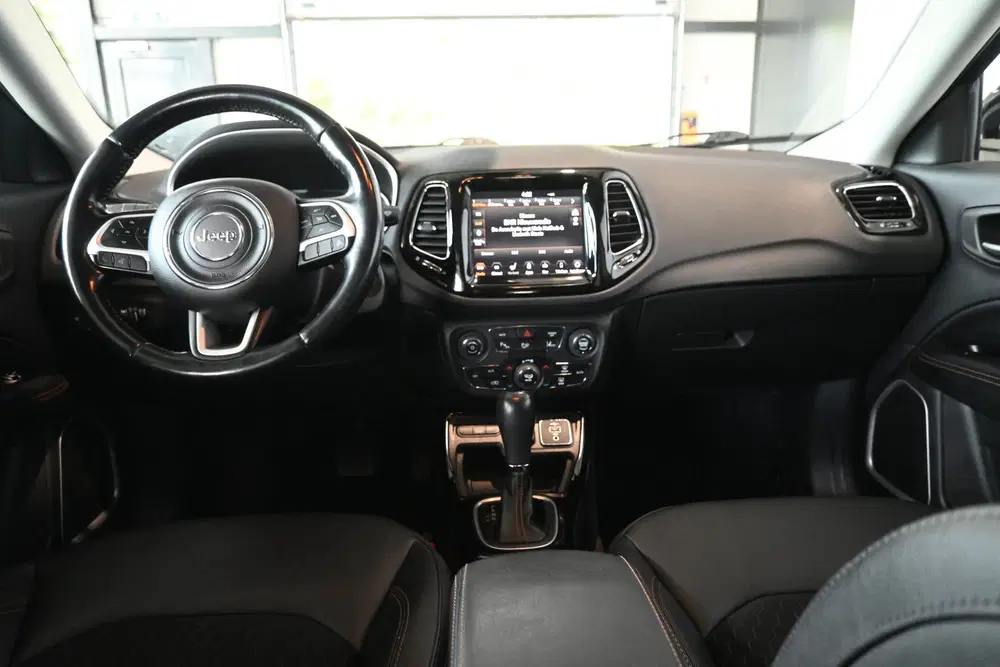 Jeep Compass 1.3T Limited Automaat Nap Navigatie Cruise uit 2020, foto 2