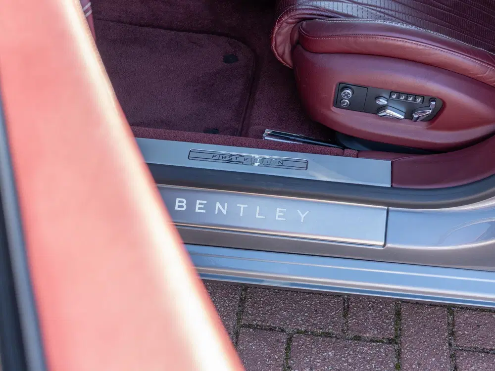 Bentley Flying Spur 6.0 W12 uit 2020, foto 14