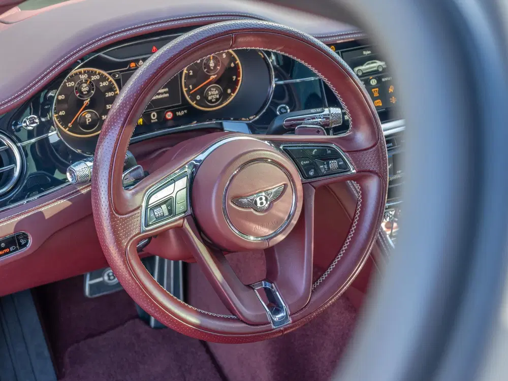 Bentley Flying Spur 6.0 W12 uit 2020, foto 6