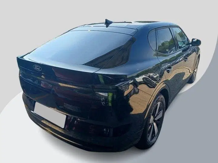 Ford Capri Select Extended Range RWD 79 kWh 286pk uit 2025, foto 4