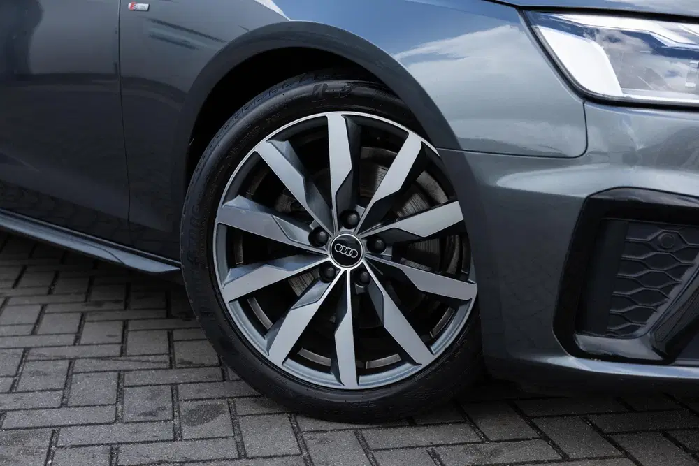 Audi A4 35 TFSI S-Tronic S edition uit 2022, foto 12