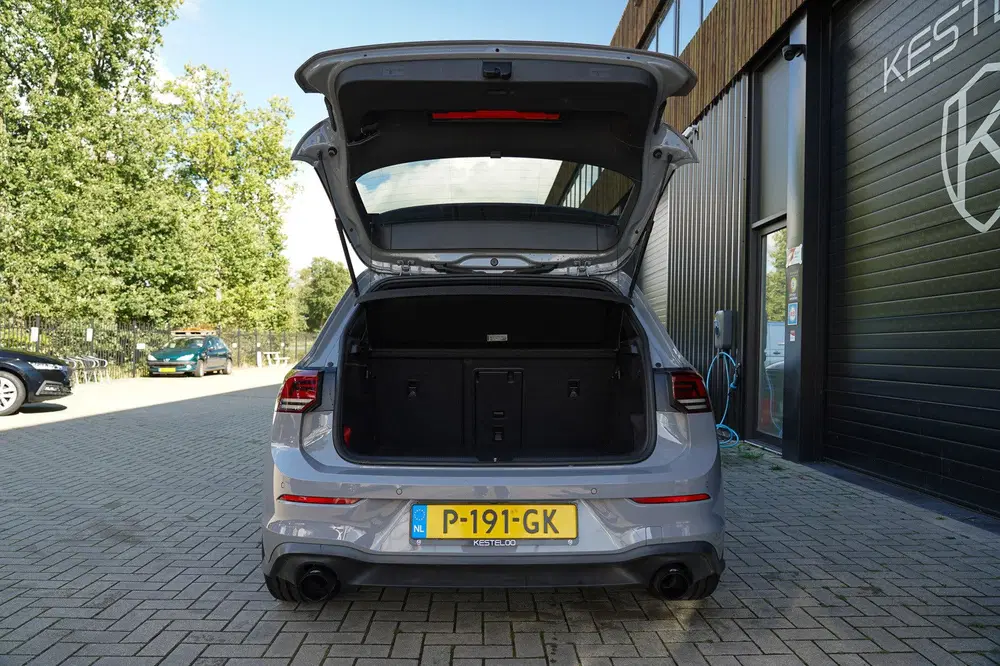 Volkswagen Golf 2.0 TSI GTI NARDO-GREY uit 2021, foto 12