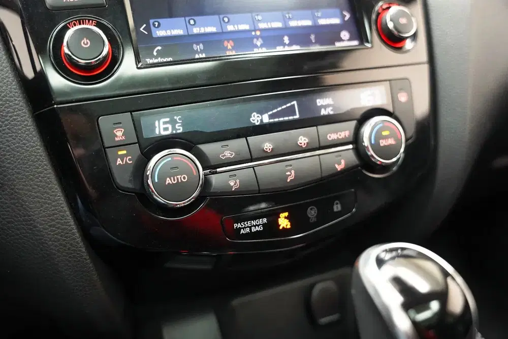 Nissan Qashqai 1.3 DIG-T N-Connecta Aut. [ Trekhaak Navi uit 2019, foto 11