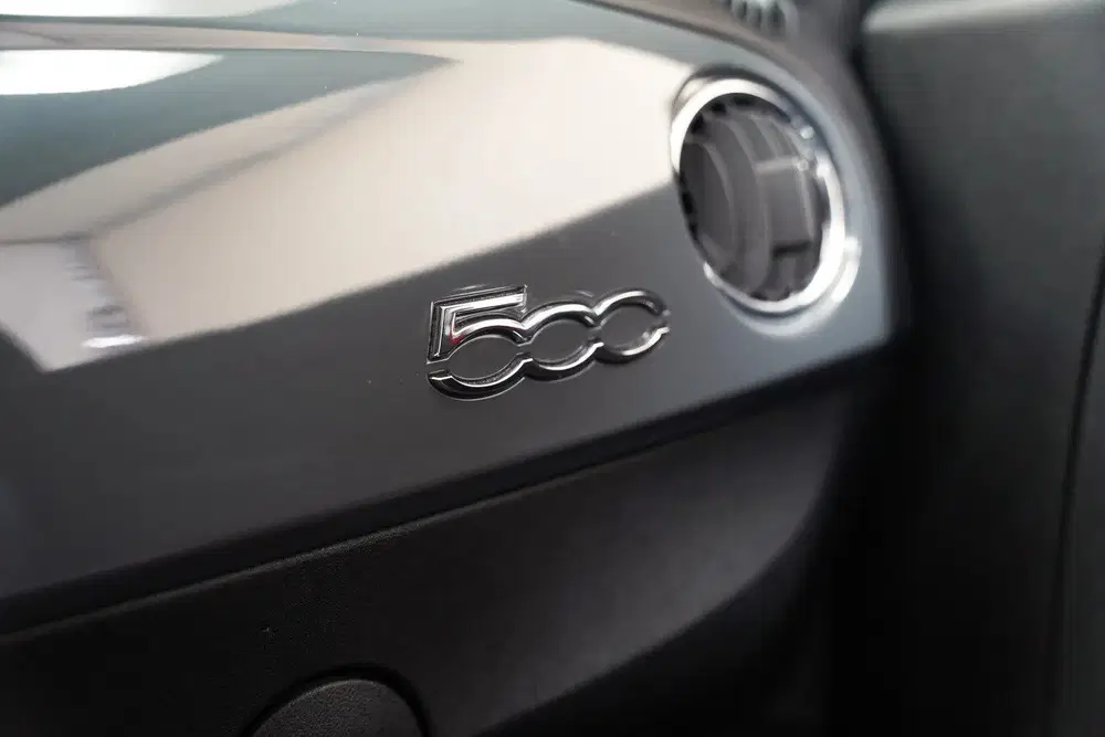 Fiat 500 1.0 Hybrid Cult [ Airco DAB Bluetooth ] (b uit 2022, foto 8