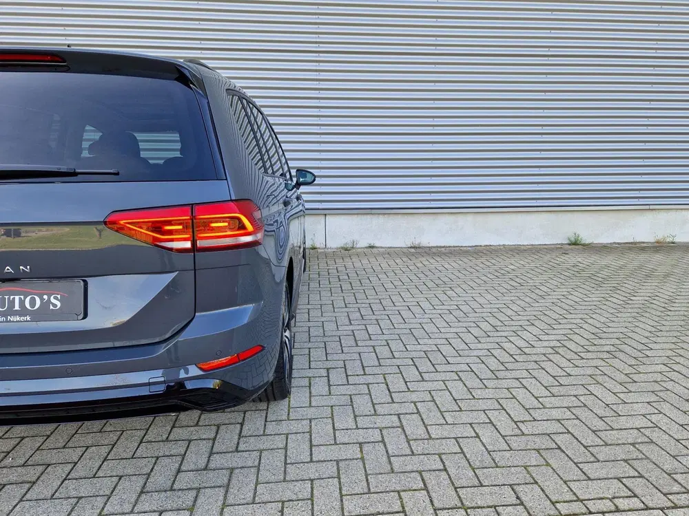 Volkswagen Touran 1.5 TSI 150pk 7p R line Pano Acc Camera Ma uit 2022, foto 14