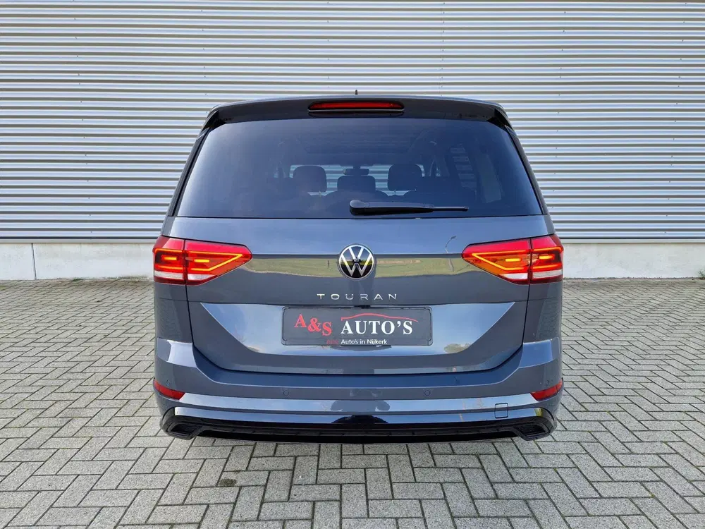 Volkswagen Touran 1.5 TSI 150pk 7p R line Pano Acc Camera Ma uit 2022, foto 6