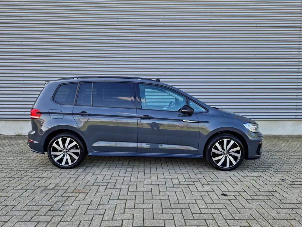 Volkswagen Touran 1.5 TSI 150pk 7p R line Pano Acc Camera Ma uit 2022, foto 8