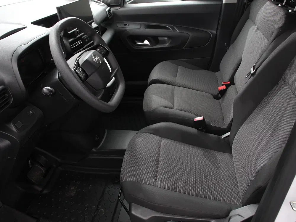 Opel Combo 1.5 BlueHDi 130 S&S L2 Apple Carplay uit 2024, foto 10