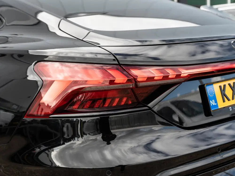 Audi e-tron GT 60 Quattro 476 PK uit 2023, foto 11