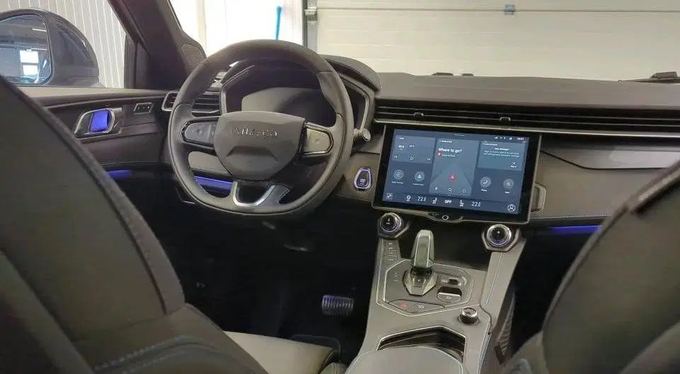 Lynk & Co 01 1.5 PHEV NL Auto 360 Camera Panoramadak Zw uit 2024, foto 5