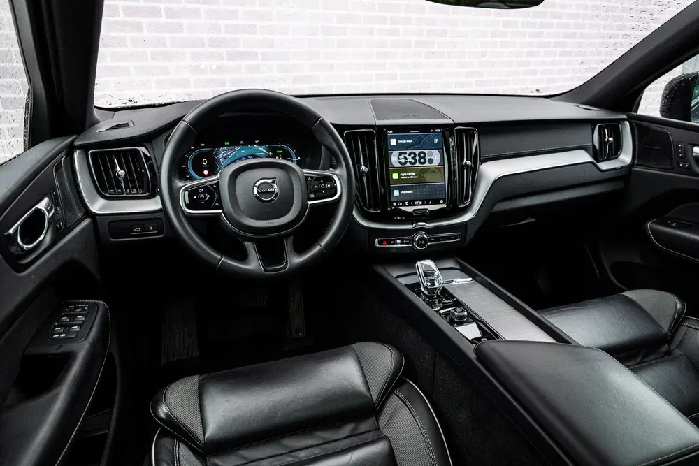 Volvo XC60 Plug-in Hybrid T6 AWD Ultimate Dark uit 2023, foto 11