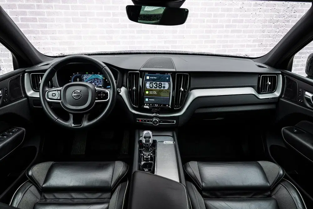 Volvo XC60 Plug-in Hybrid T6 AWD Ultimate Dark uit 2023, foto 5