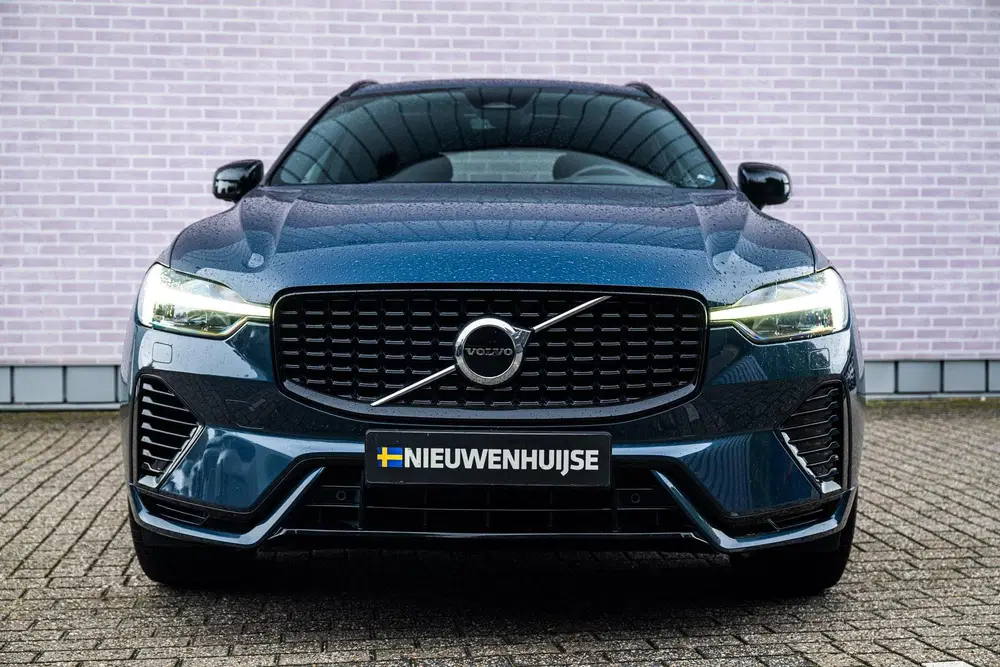 Volvo XC60 Plug-in Hybrid T6 AWD Ultimate Dark uit 2023, foto 9