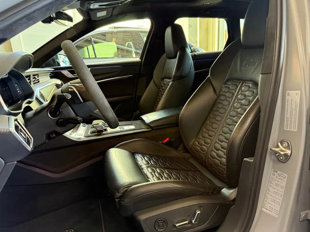 Audi RS6 4.0 TFSI quattro Pano uit 2021, foto 4