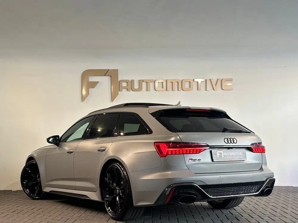 Audi RS6 4.0 TFSI quattro Pano uit 2021, foto 9