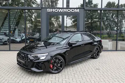Audi RS3 2.5 TFSI RS 3 quattro PANO KERAMISCH CARB uit 2022