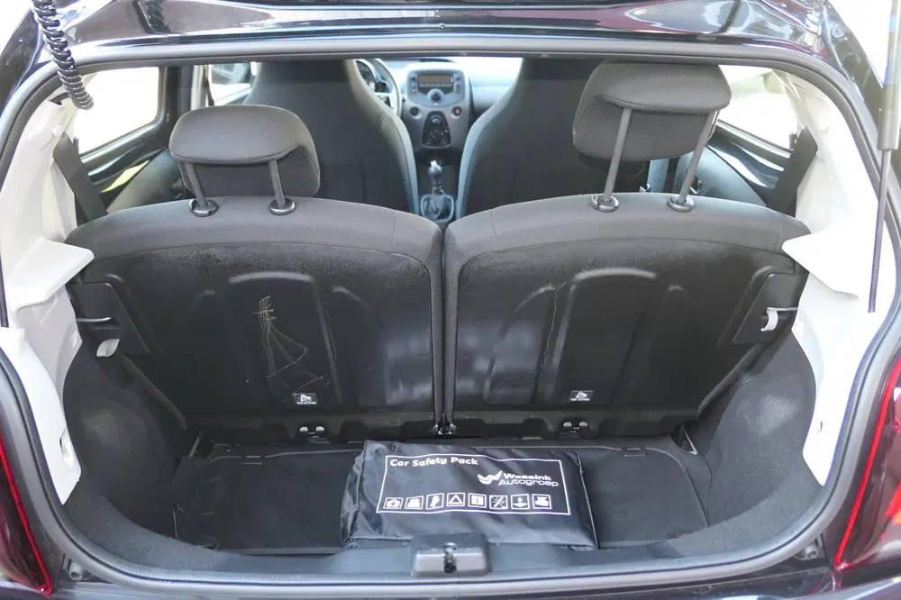 Peugeot 108 1.0 e-VTi Active uit 2021, foto 10