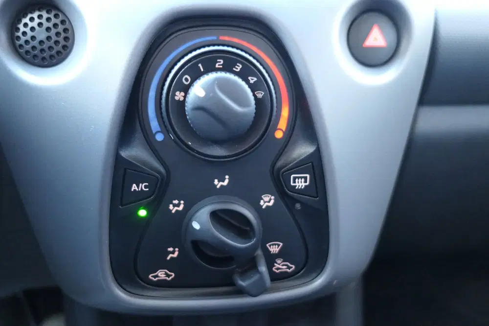 Peugeot 108 1.0 e-VTi Active uit 2021, foto 14