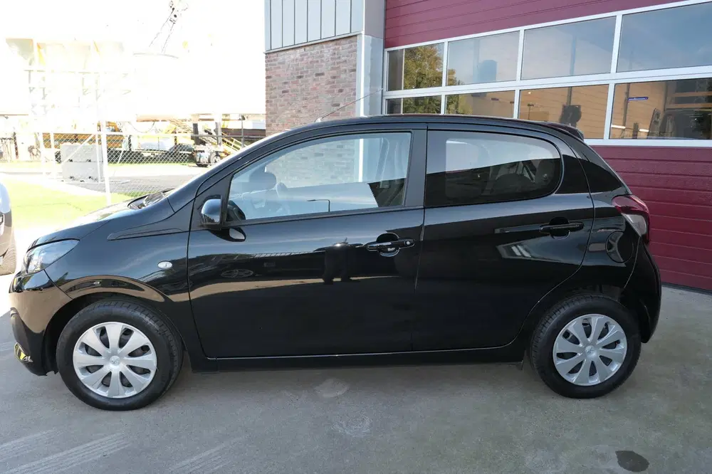 Peugeot 108 1.0 e-VTi Active uit 2021, foto 2
