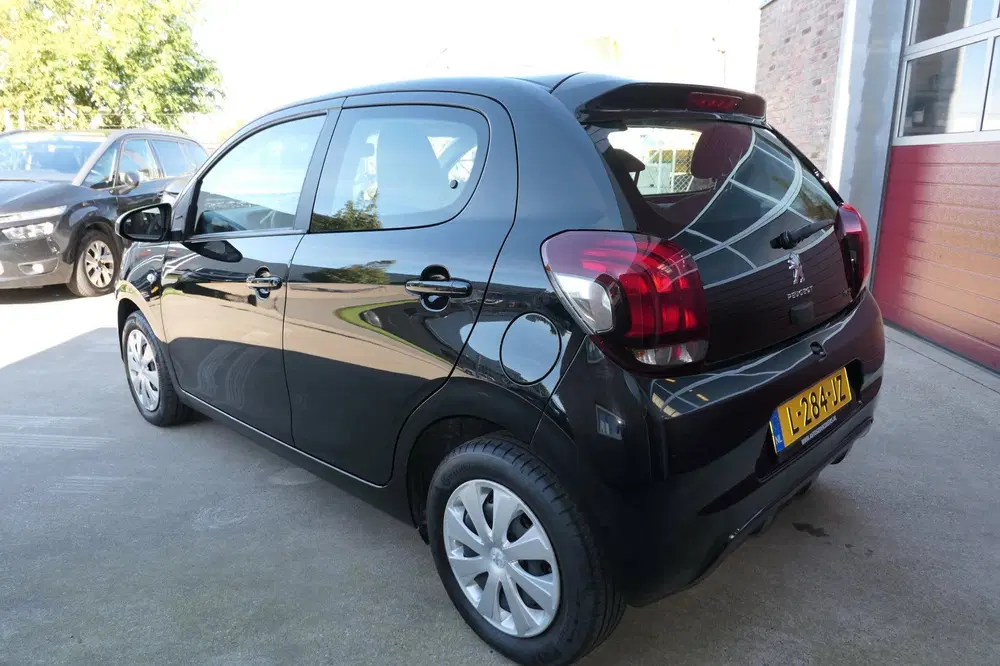 Peugeot 108 1.0 e-VTi Active uit 2021, foto 3
