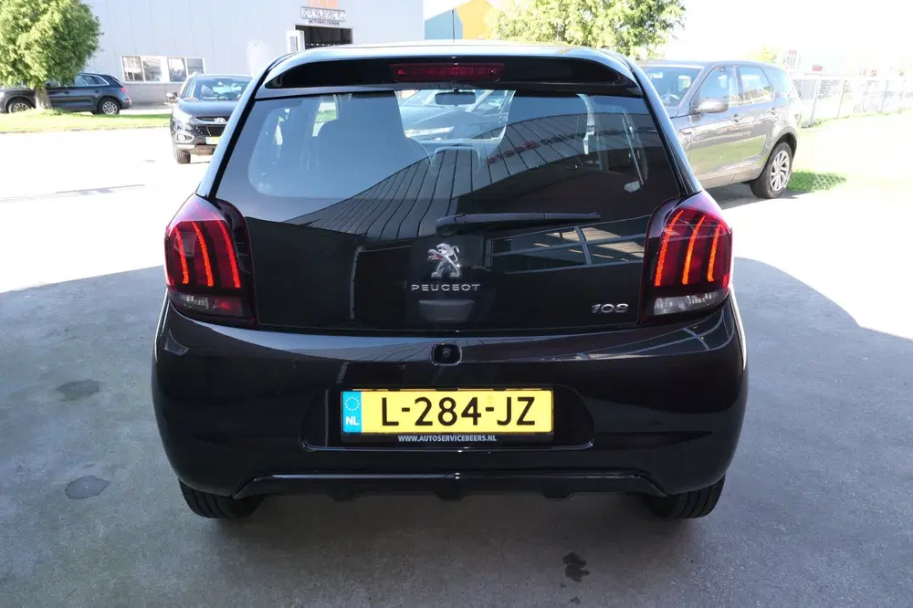 Peugeot 108 1.0 e-VTi Active uit 2021, foto 4