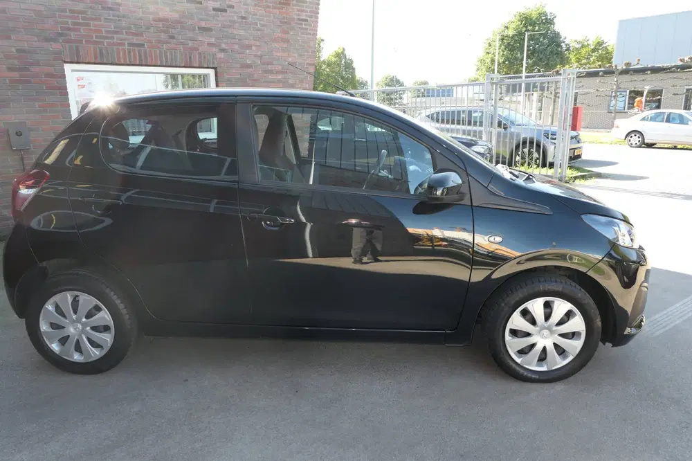 Peugeot 108 1.0 e-VTi Active uit 2021, foto 6