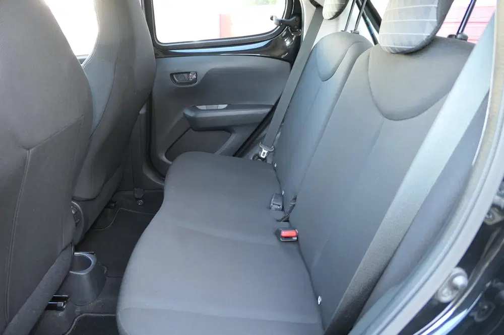 Peugeot 108 1.0 e-VTi Active uit 2021, foto 9