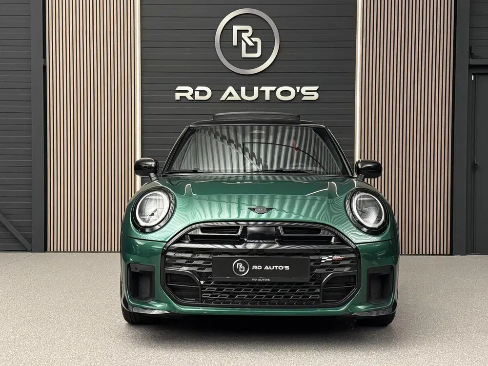 Mini John Cooper Works 2.0 Cooper S uit 2024, foto 2