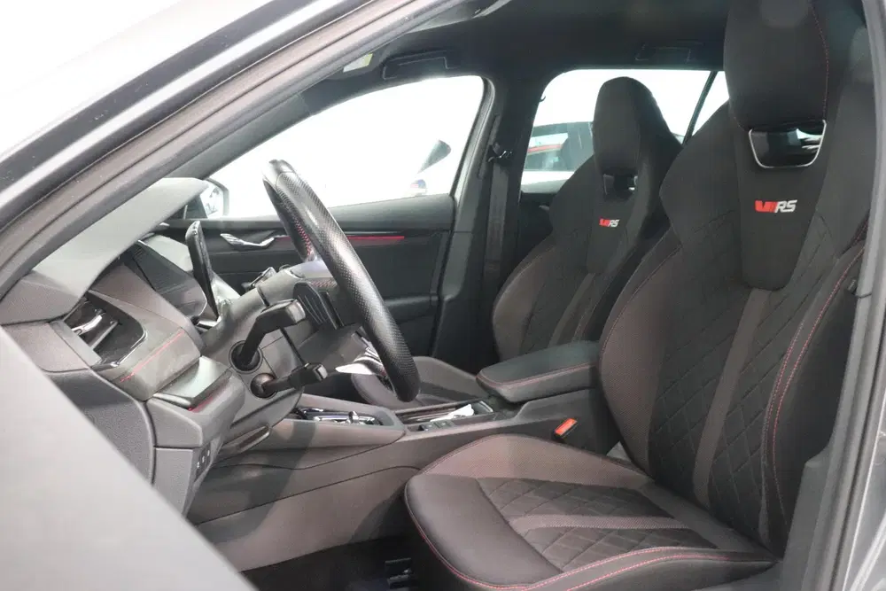 Skoda Octavia 1.4 TSI iV RS 205 Pk PHEV uit 2024, foto 8