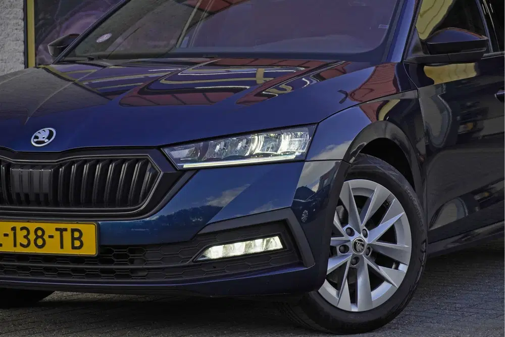 Skoda Octavia 1.0 e-TSI Automaat 5drs Sport Business BJ2 uit 2021, foto 4