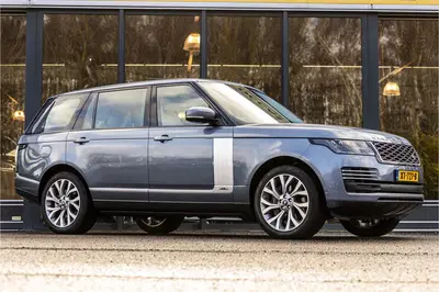 Land Rover Range Rover 2.0 P400e LWB Autobiography uit 2019