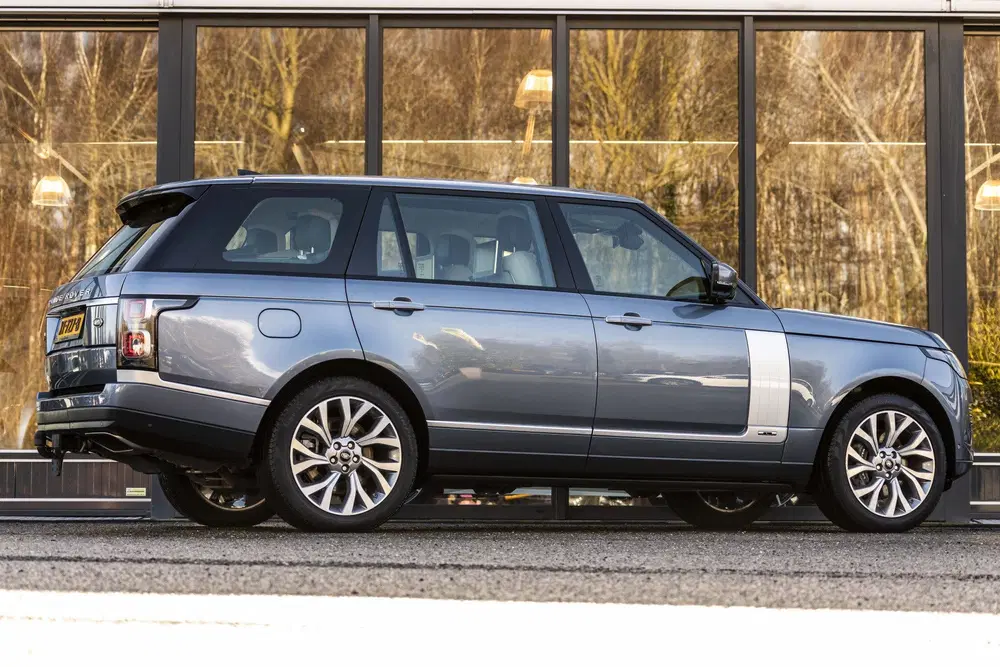 Land Rover Range Rover 2.0 P400e LWB Autobiography uit 2019, foto 11