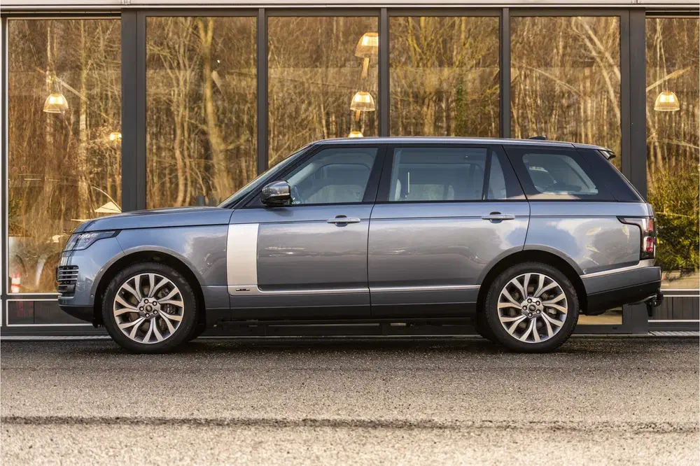 Land Rover Range Rover 2.0 P400e LWB Autobiography uit 2019, foto 14